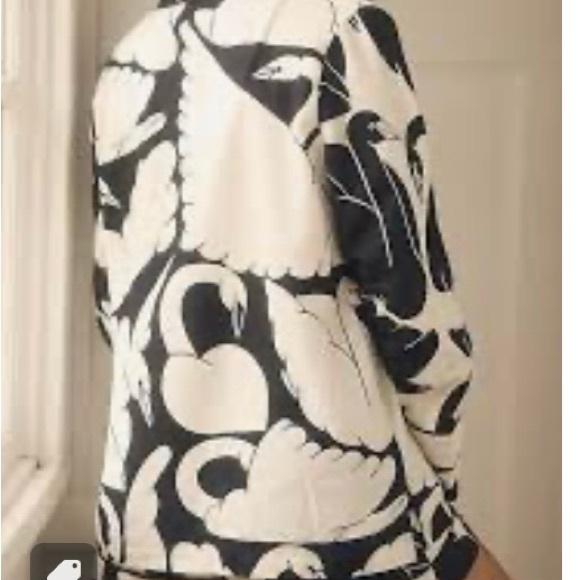 Anthropologie Black and White Swan Print women’s medium top - Picture 2 of 6